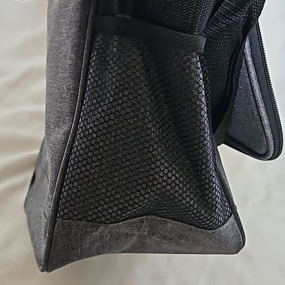 Fever- Tree Insulated Lunch Bag Gray/ Black 13×11 - Picture 15 of 16